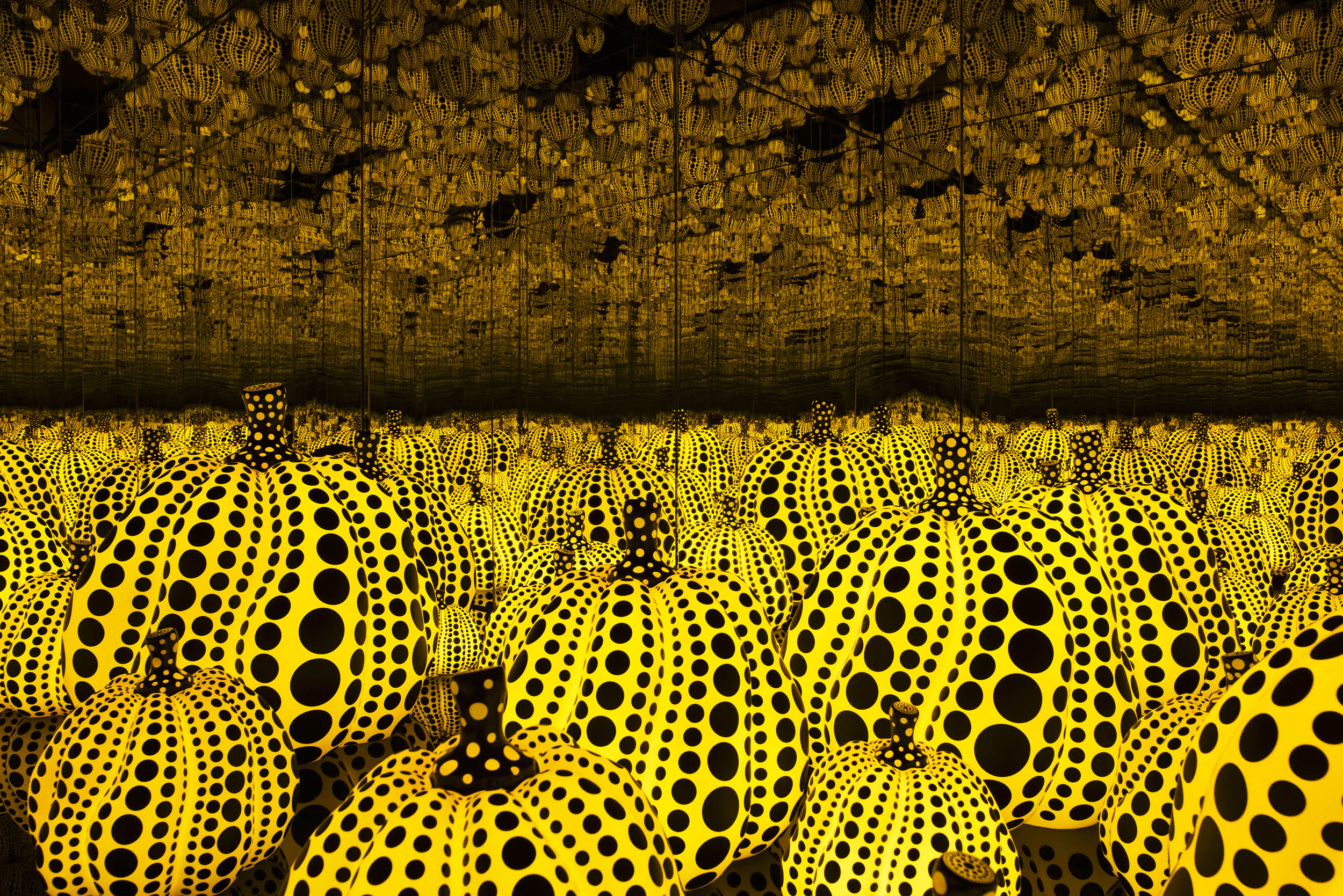 Yayoi Kusama, All the Eternal Love I Have for the Pumpkins, detail, 2016. Wood, mirror, plastic, acrylic, LED. Courtesy Ota Fine Arts, Tokyo/Singapore and Victoria Miro, London. © Yayoi Kusama.
